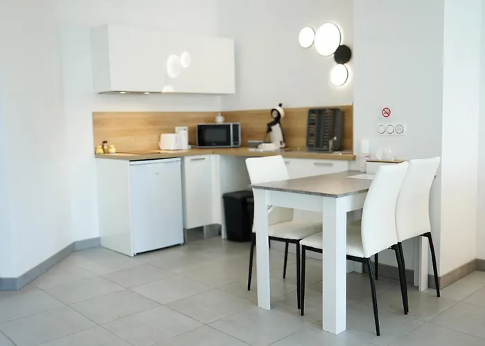 Le Standing, Hyper Centre T2 דירה *